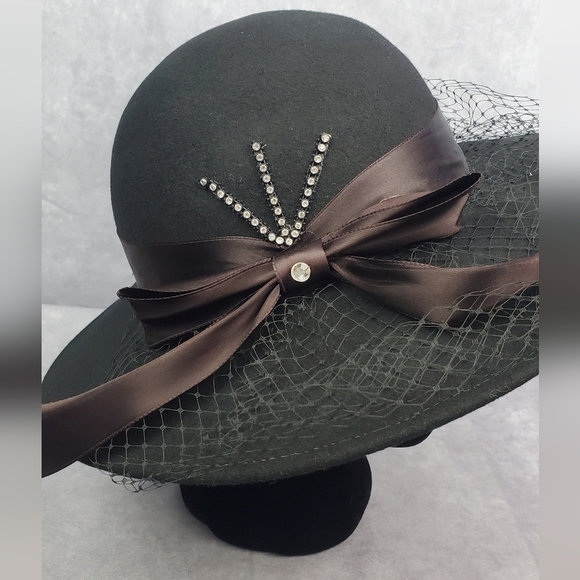 WPL (5923) Elegant black vintage 70's y2k Woman’s Hat 100%Wool Made in USA - Picture 2 of 12